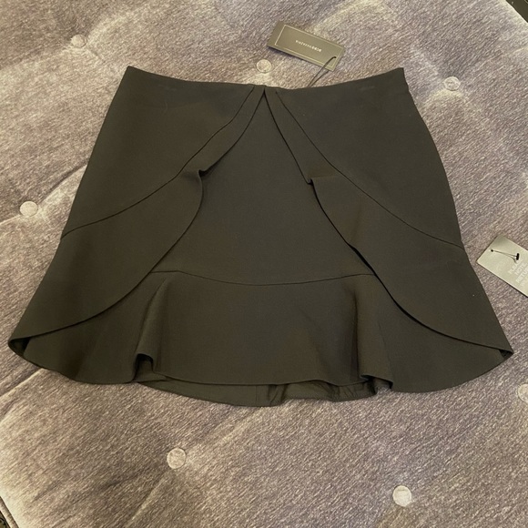 NWT BCBGMAXAZRIA black Lindsey ruffle skirt - Picture 6 of 9